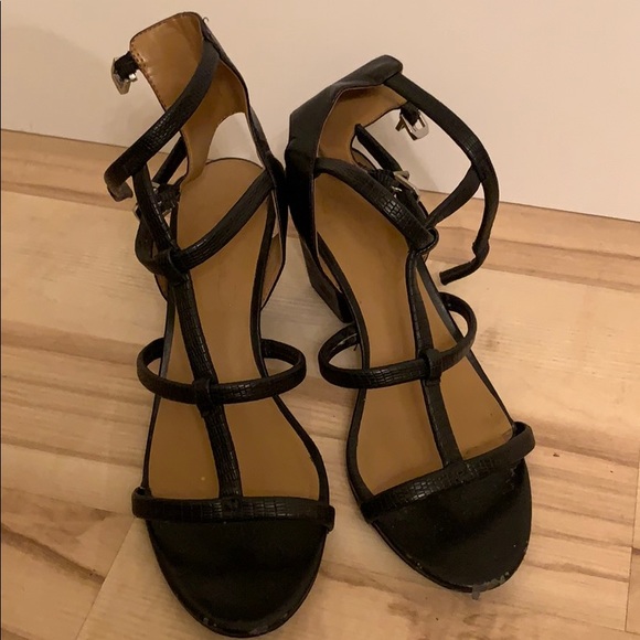 Report Signature Adelina Gladiator Sandal - Picture 3 of 5